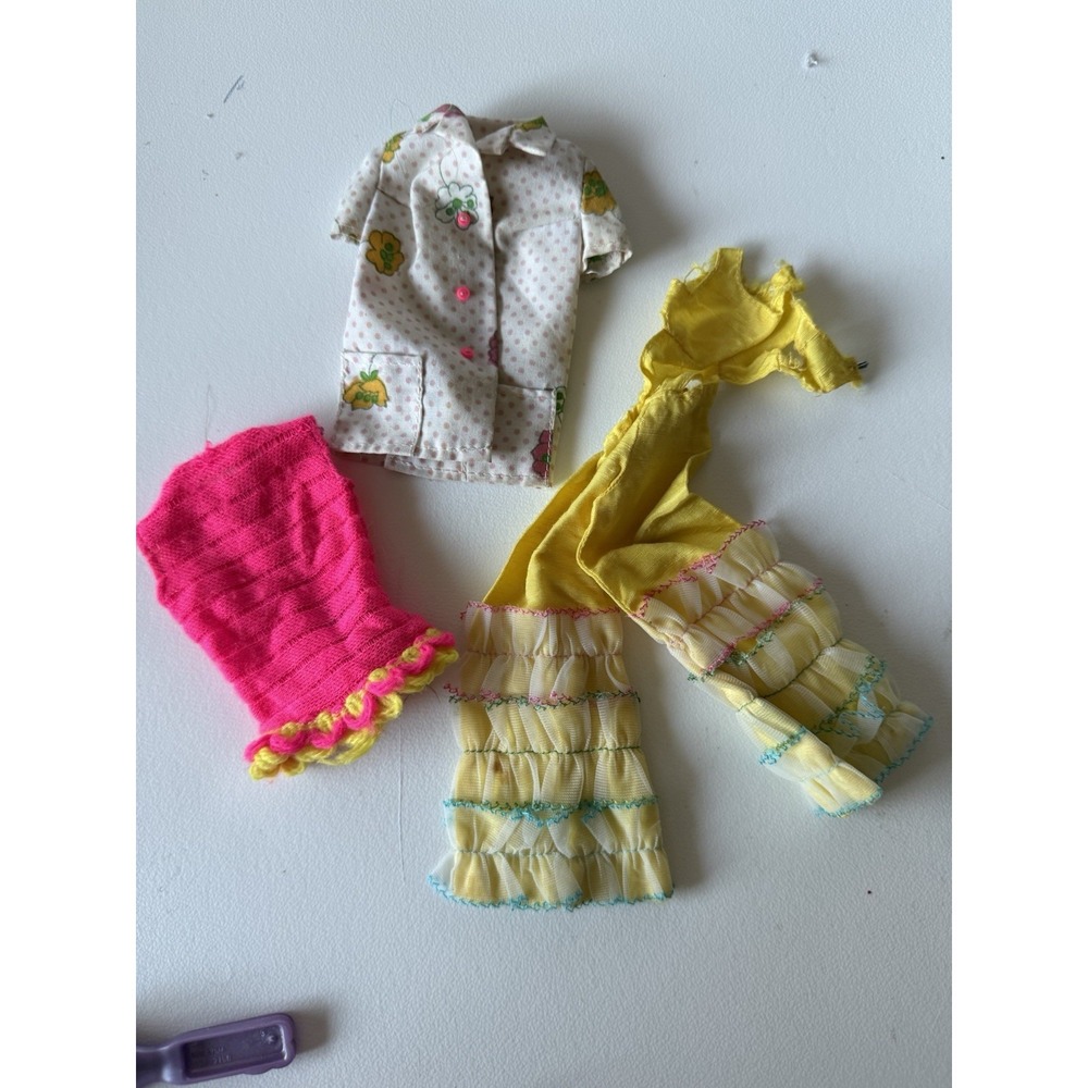 Vintage Barbie‎ 1960s-80s Clothes, Brushes, Accessories Lot